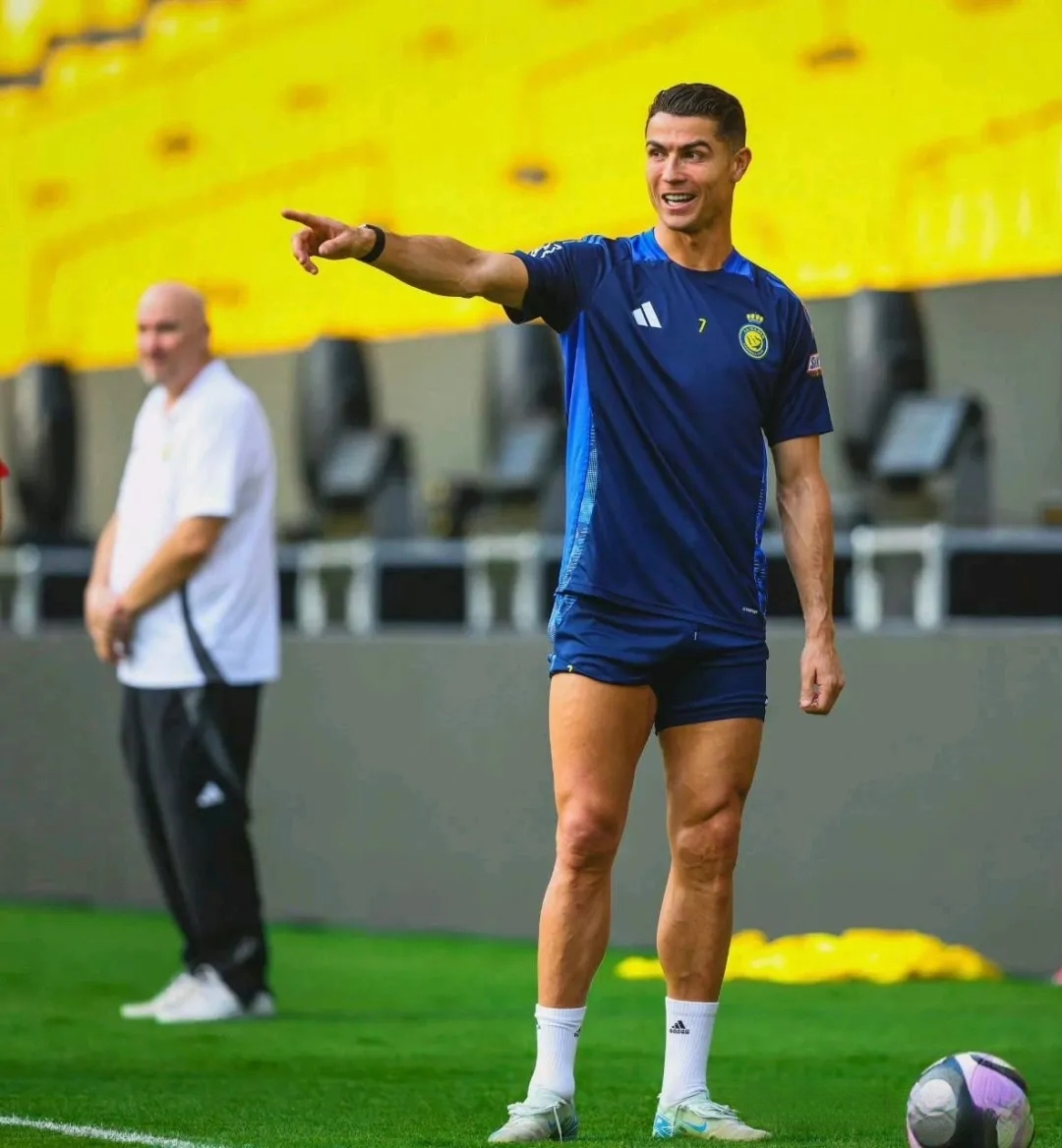 包含马德里竞技强势土耳其，C罗高光表现的词条