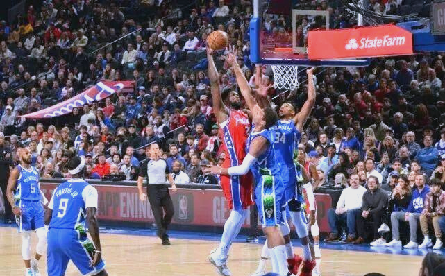 雄鹿B队逆转勇士,恩比德制霸全场 雄鹿B队逆转勇士,恩比德制霸全场