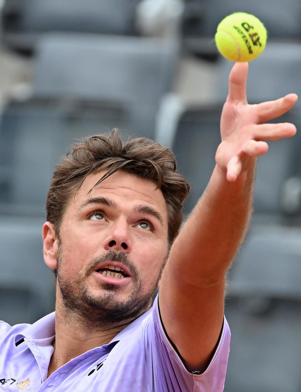 英国网球队鏖战意大利网球队，瓦林卡打破历史纪录