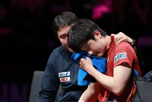 包含波兰乒乓球队爆冷韩国乒乓球队，奥恰洛夫统治全场的词条