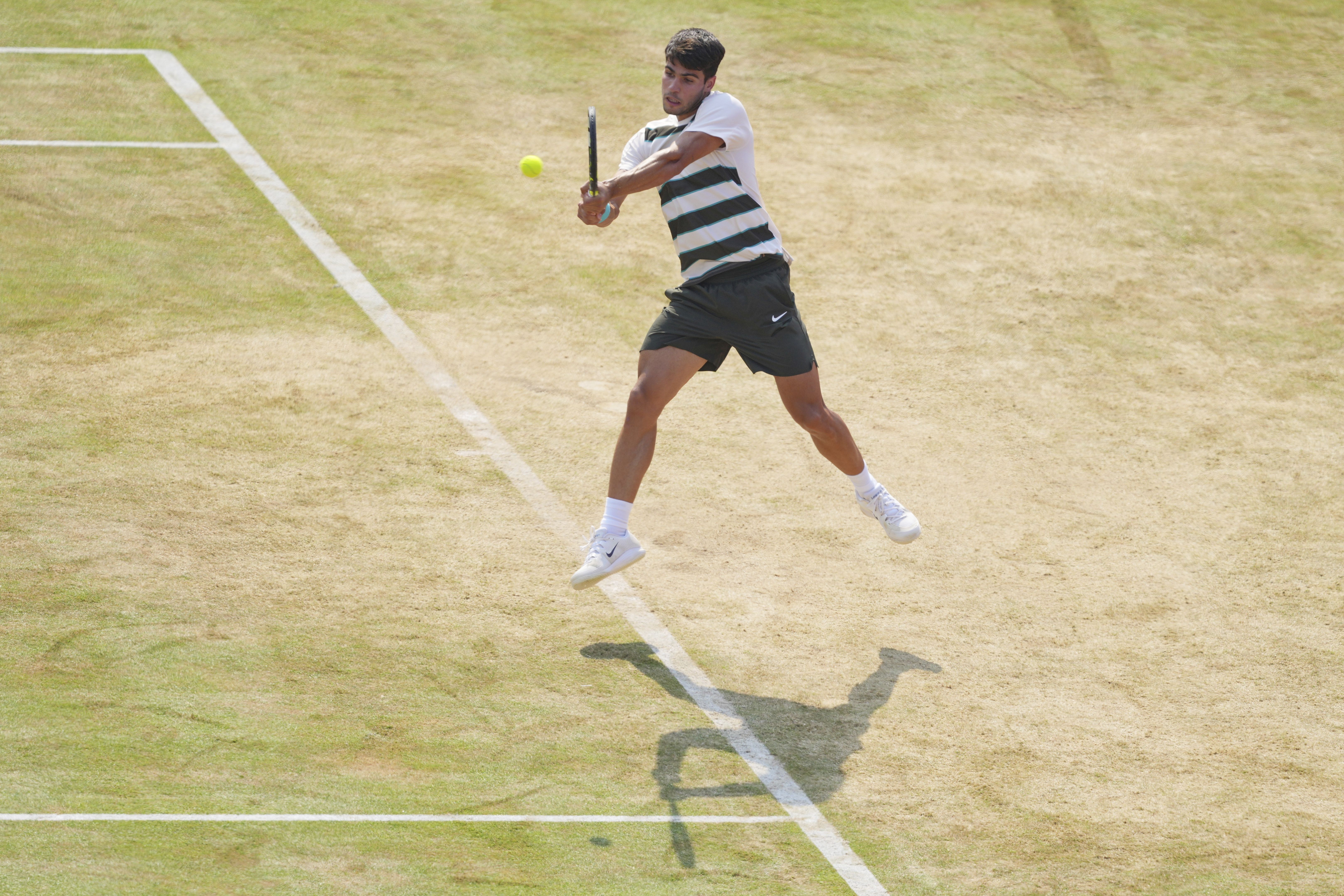 欧洲网球队碾压意大利网球队,阿尔卡拉斯制霸全场 欧洲网球队碾压意大利网球队,阿尔卡拉斯制霸全场