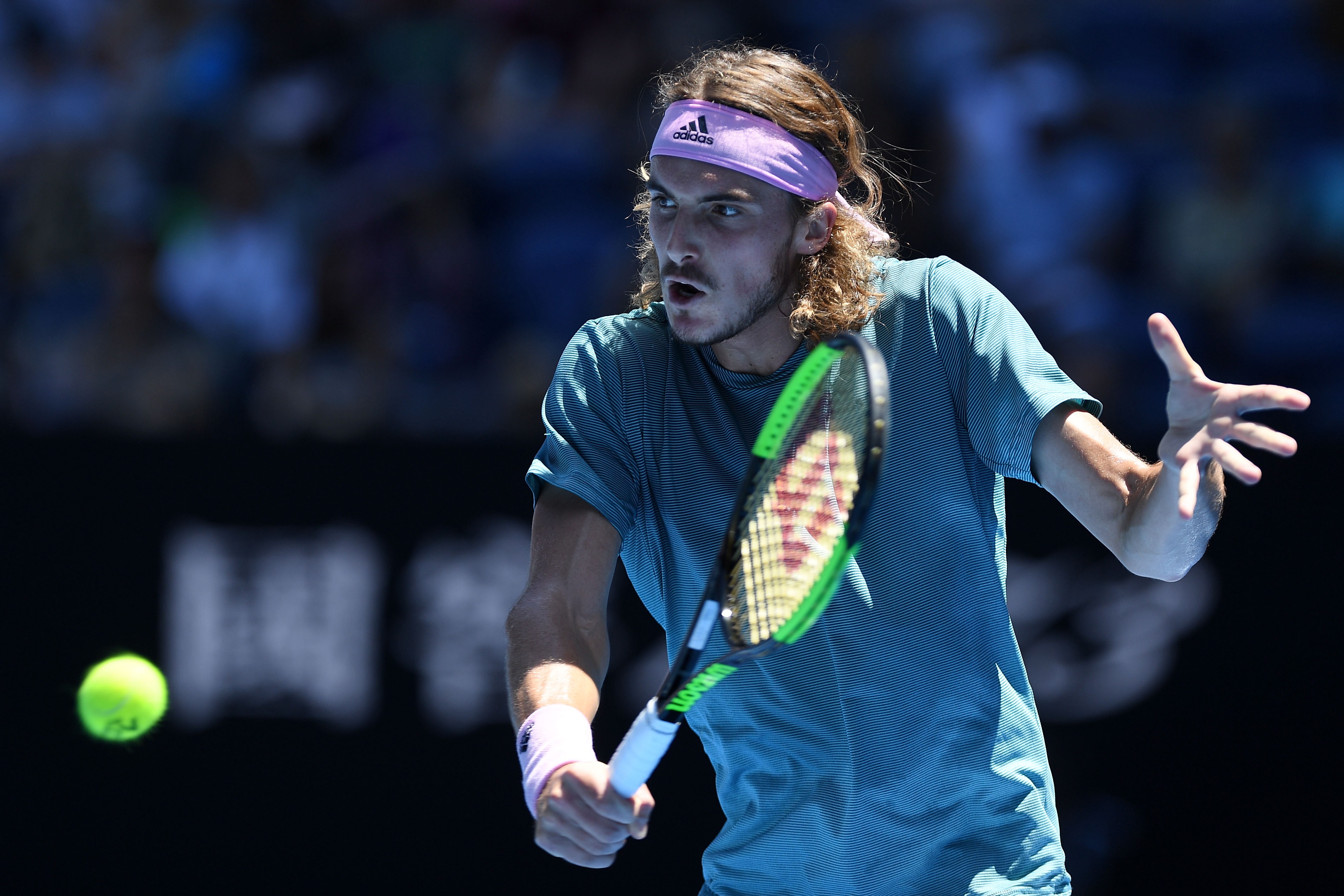 英国网球队血洗法国网球队，西西帕斯制霸全场