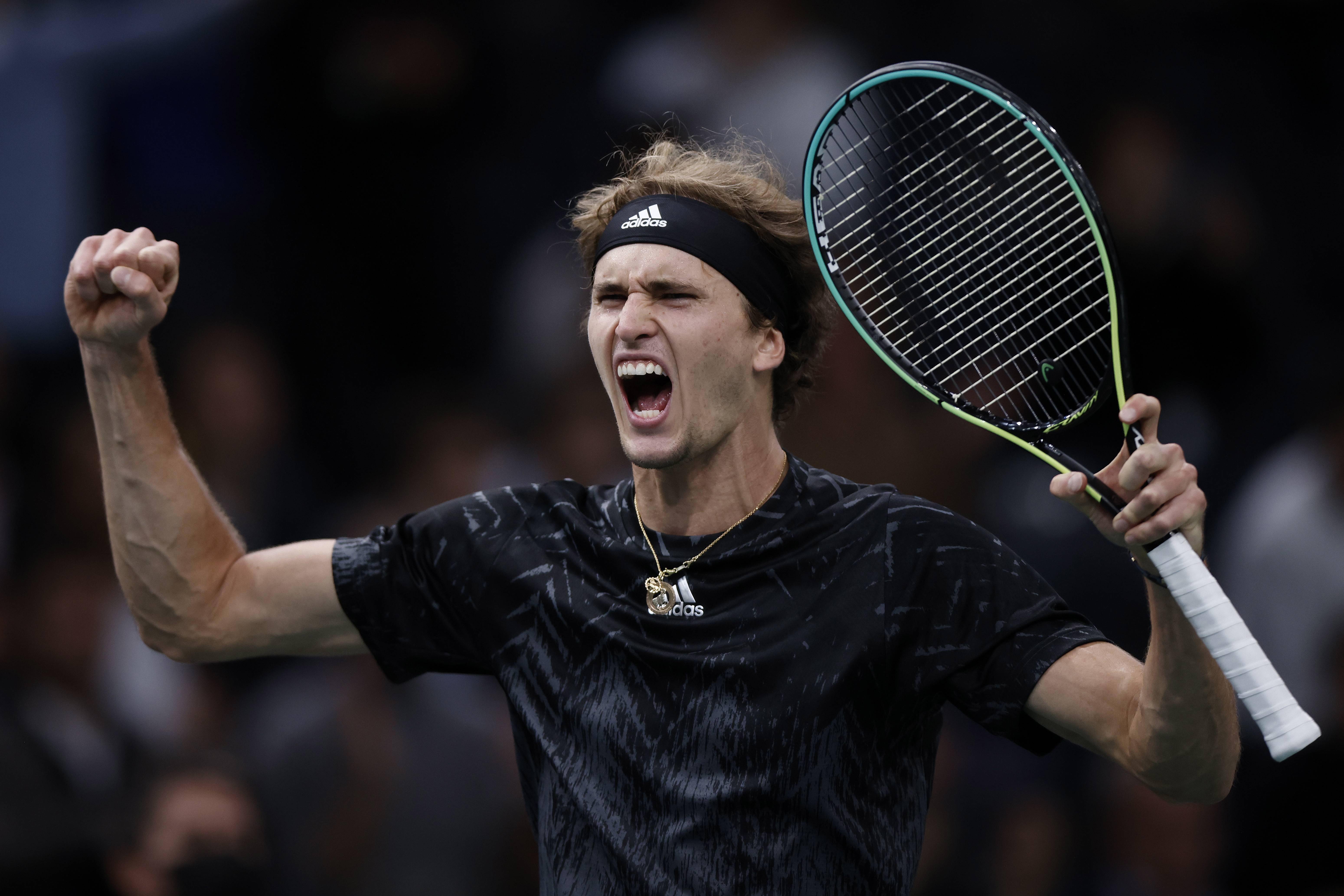 意大利网球队绝杀西班牙网球队，兹维列夫高光表现的简单介绍