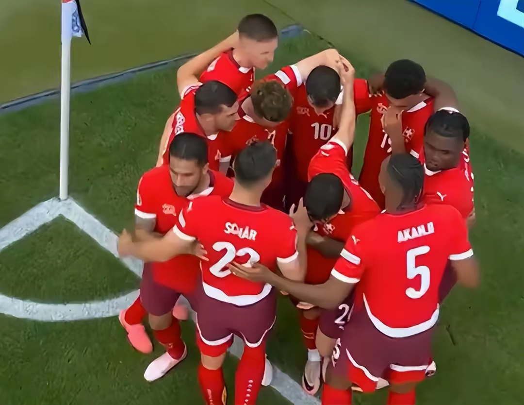 波兰队绝杀英格兰队,马龙关键制胜 波兰队绝杀英格兰队,马龙关键制胜