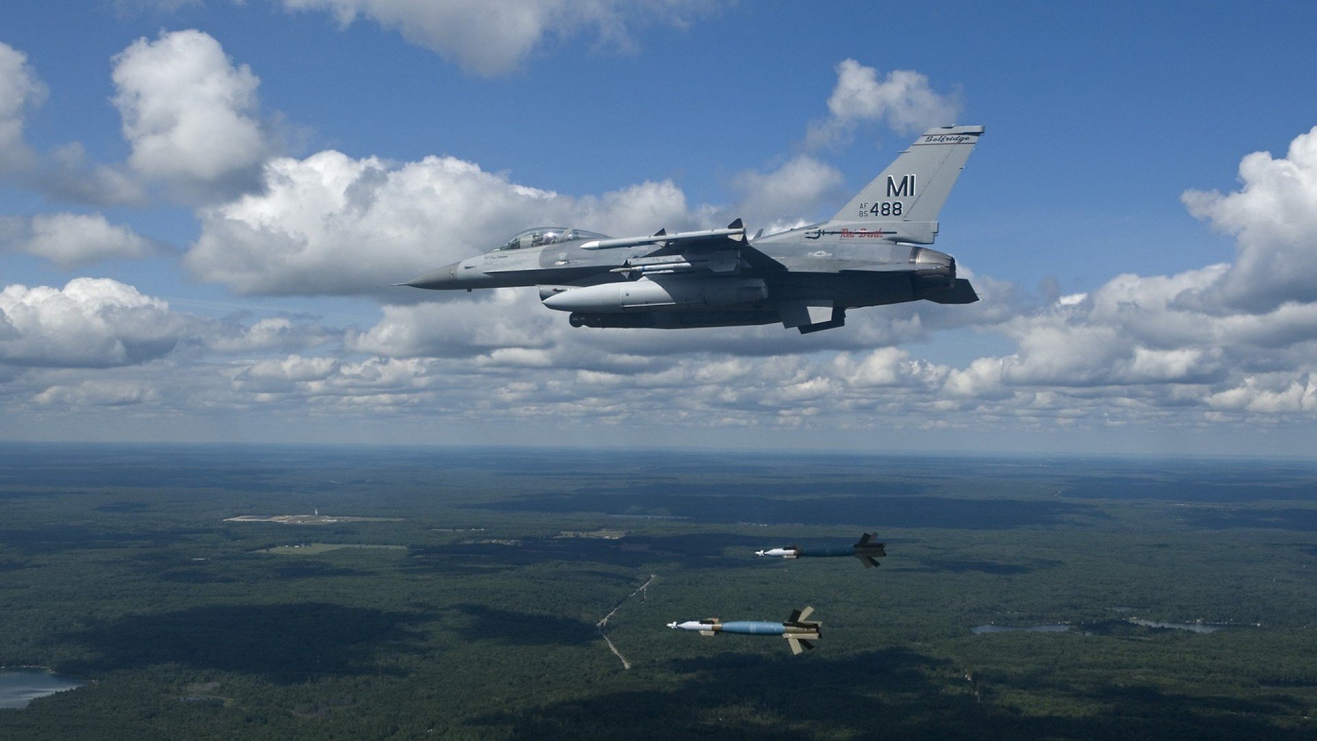 钢铁森林与独舞的指挥官