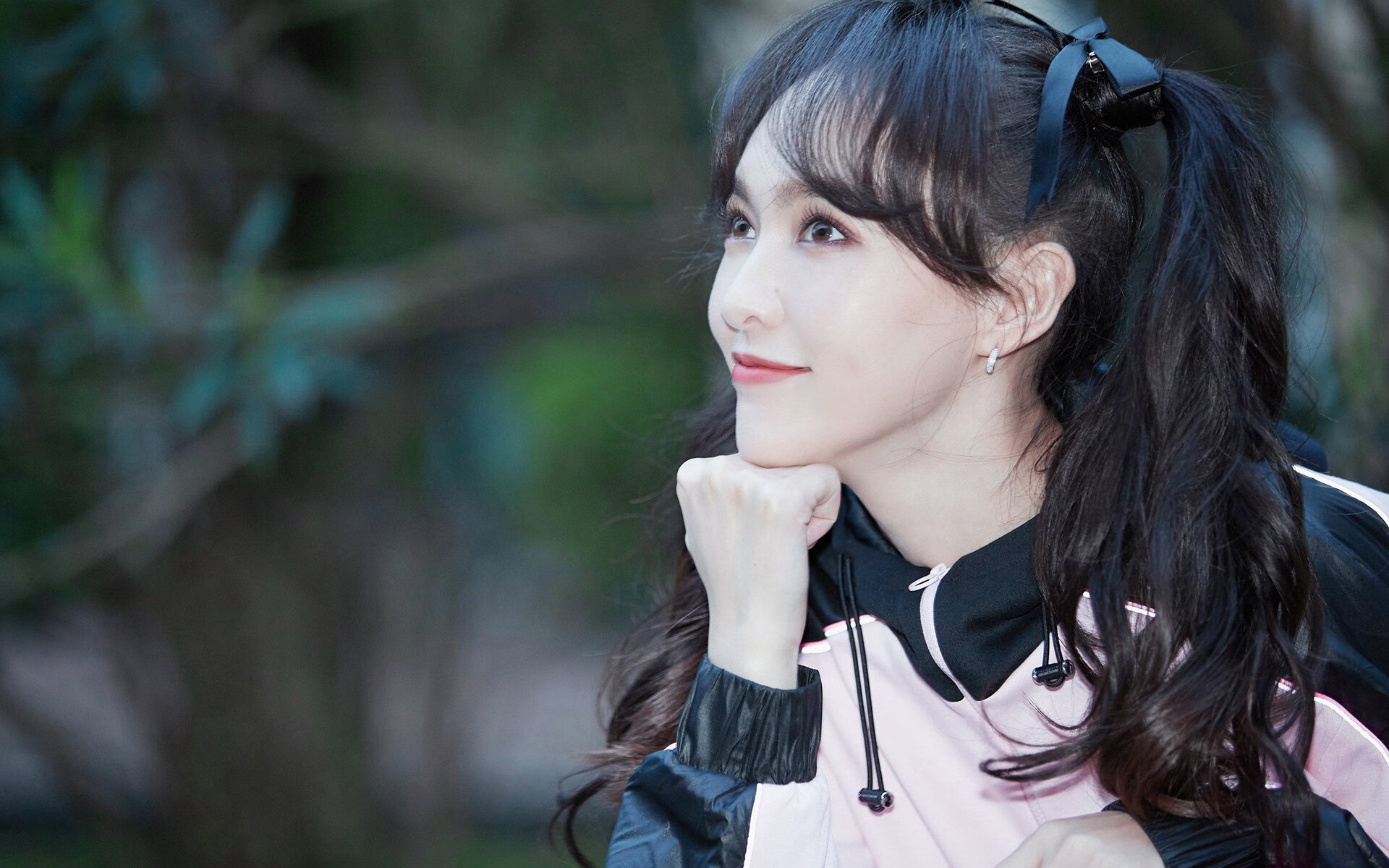 当曼联轻取阿根廷，凯恩刷新纪录与足球逻辑的错位狂欢