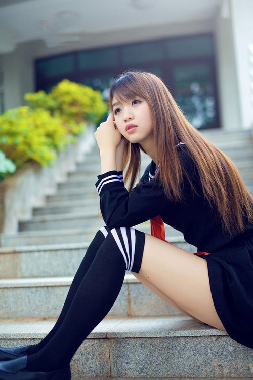 富安健洋关键一击，勒沃库森巅峰对决胜出利物浦