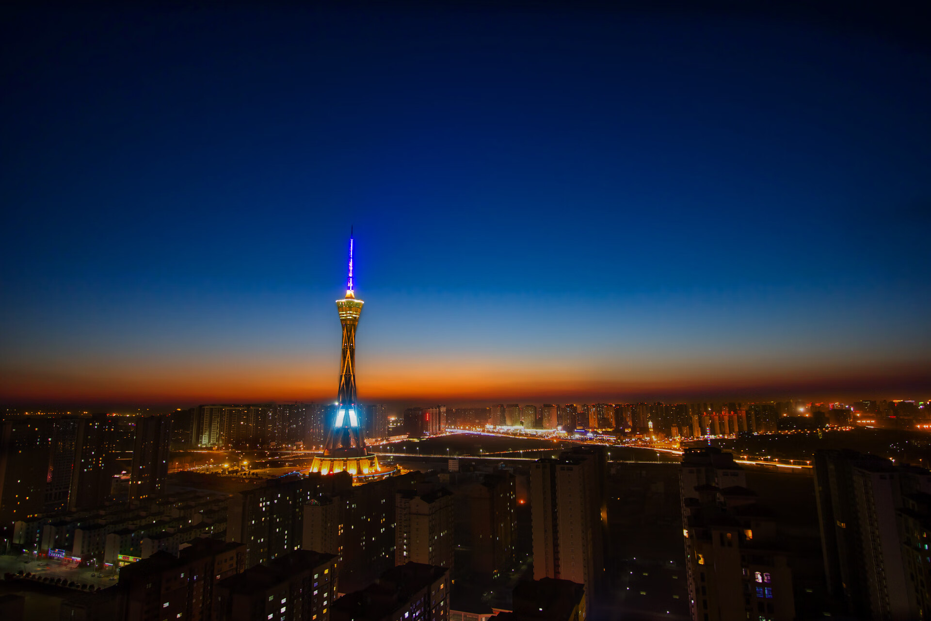 桑巴手术刀切开北欧铁壁,恩佐如何成为破解芬兰战术密码的关键先生