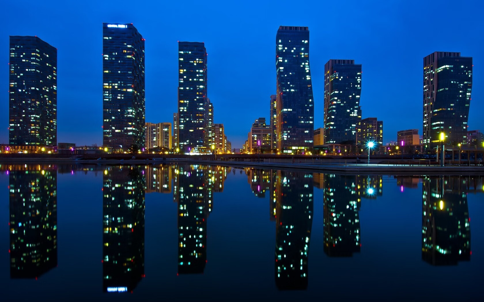 东方利刃出鞘时，风车终于停转—当久保建英在德比接管权杖，比利时节奏于塞维利亚沉没